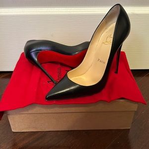 Christian Louboutin So Kate 120 Black.
